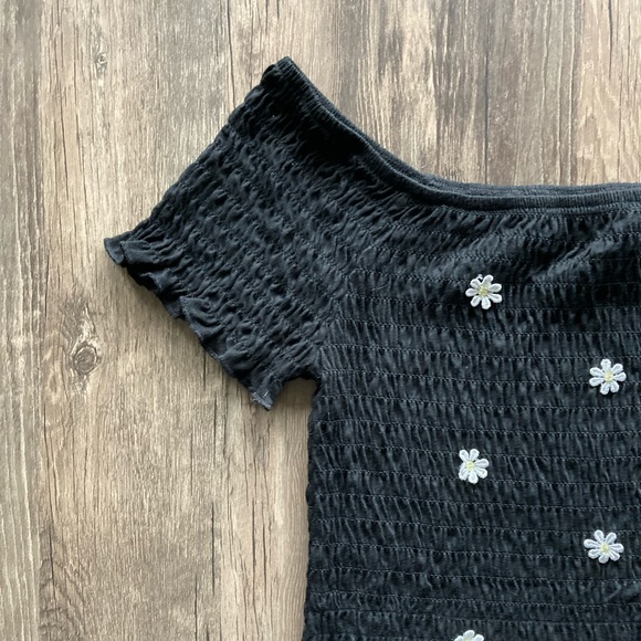 Smocked Off the Shoulder Daisy Tee - Picture 2 of 4